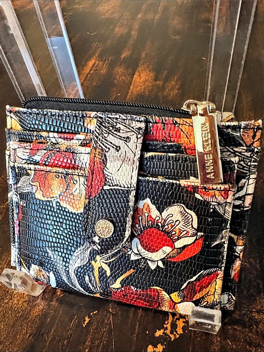 ANNE KLEIN Floral Cosmetic Bag in Black & Red